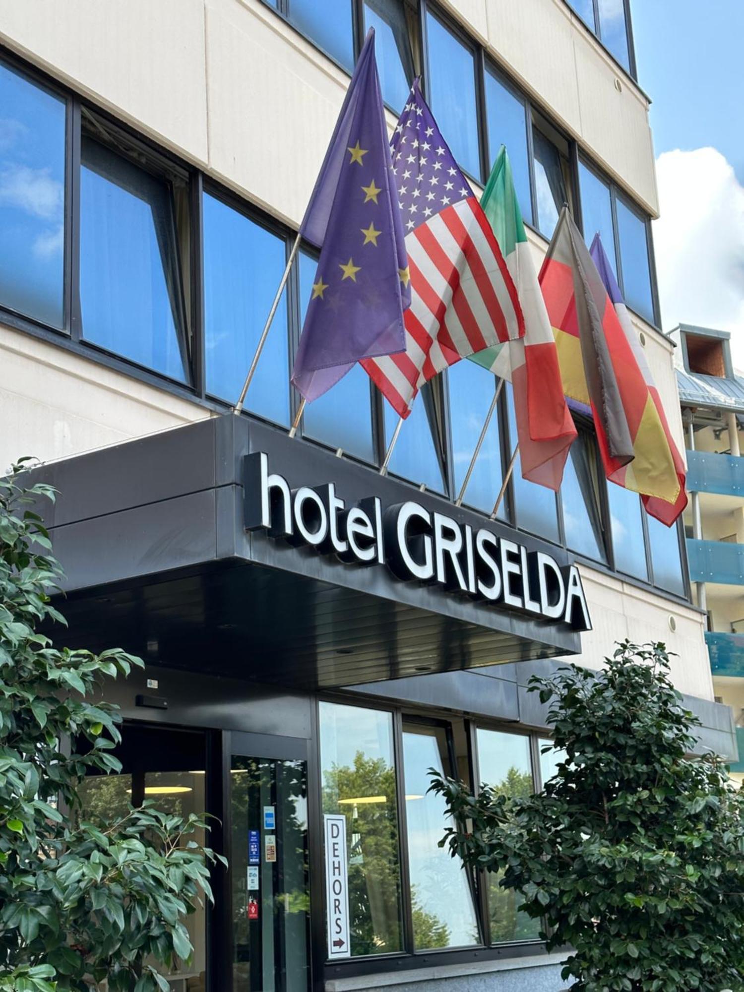 Hotel Griselda サルッツォ エクステリア 写真